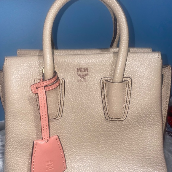 Top handle crossbody bag - Picture 3 of 13